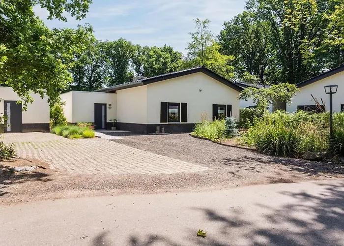 Luxe Recreatiewoning Midden In Bosrijke Omgeving 31l Waalre