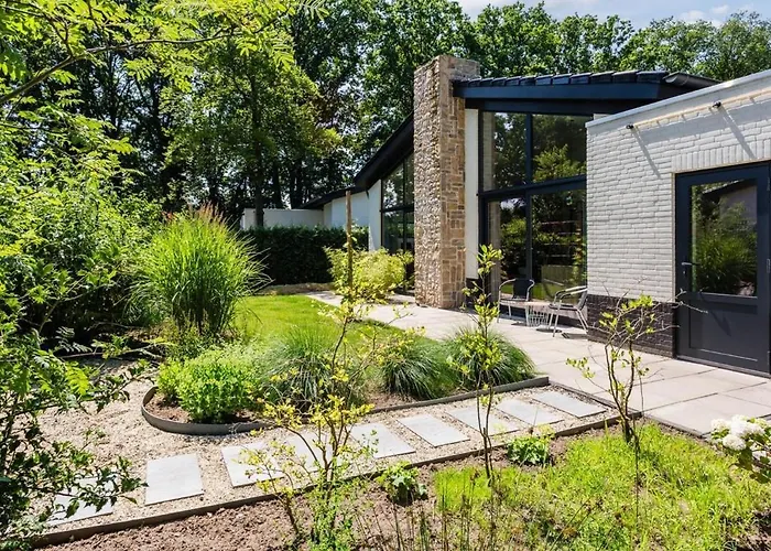 Luxe Recreatiewoning Midden In Bosrijke Omgeving 31l Ferienhaus